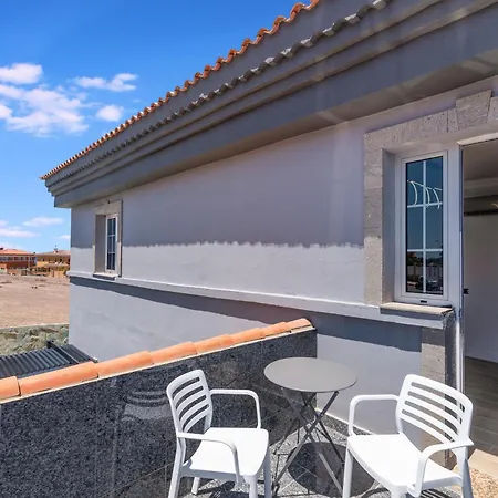 Edén House By