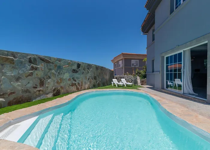 Edén House By *